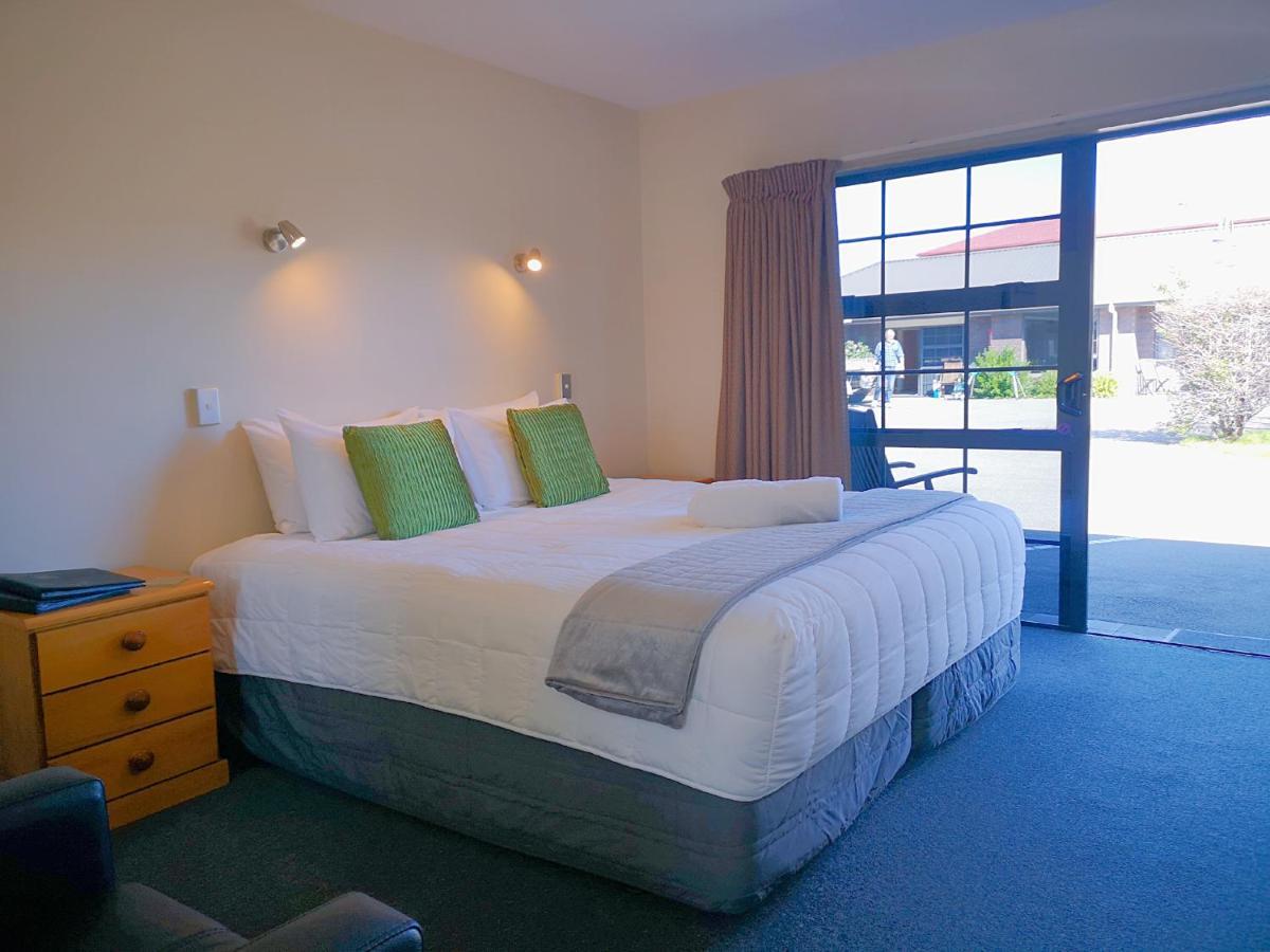 Aston Court 4*