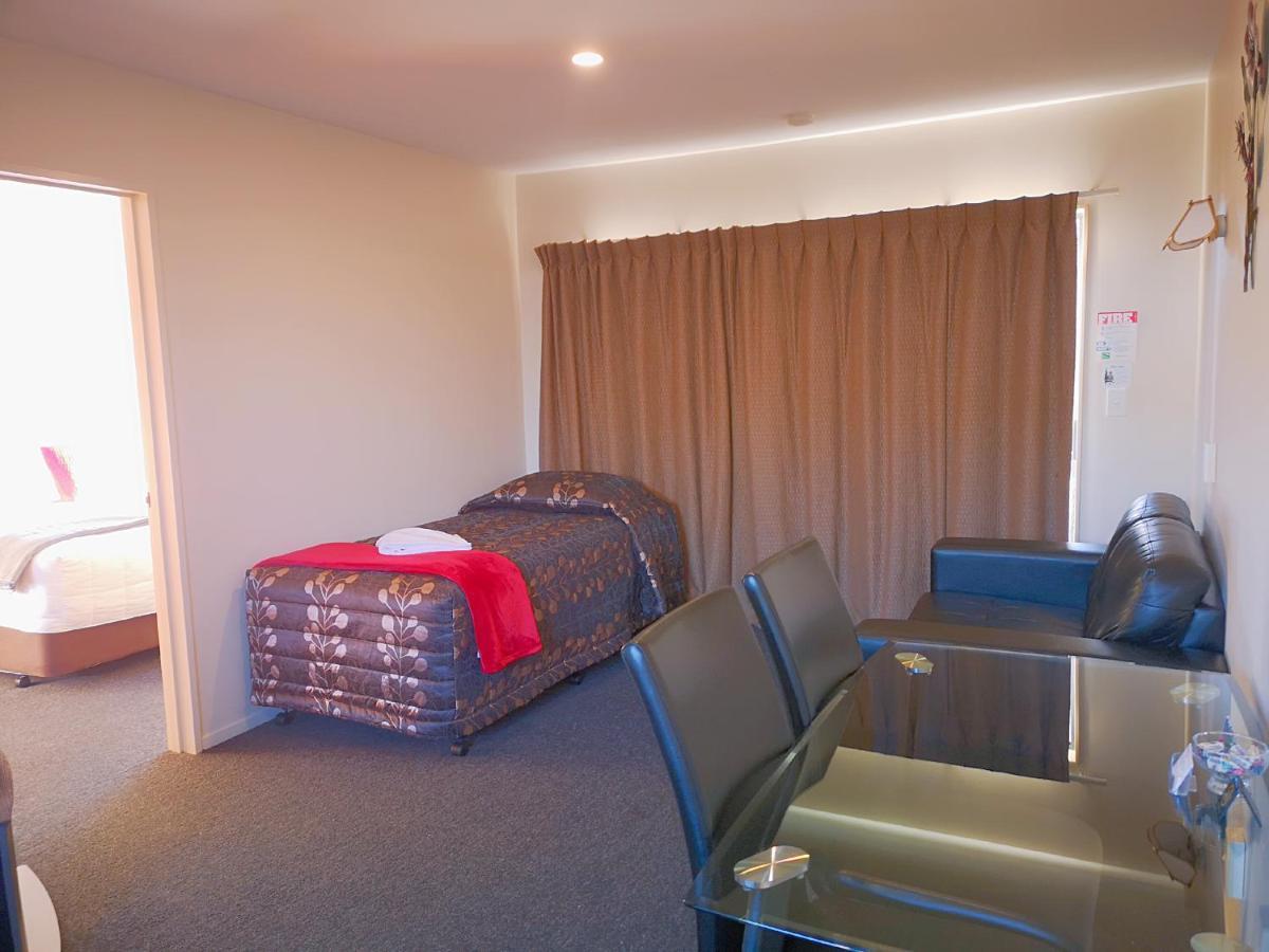 Motel Aston Court 4*