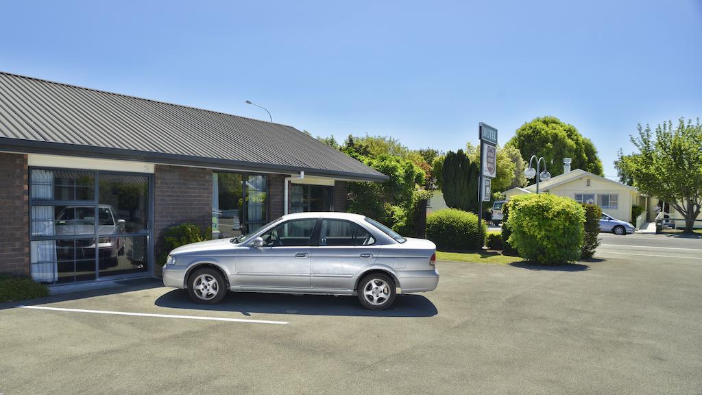 Aston Court Motel